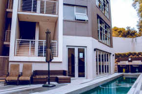 Spacious 2-Bed 2-Bath Apartment in Central Sandton with WiFi - Close to Sandton City Mall